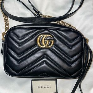 GUCCI GG Marmont Shoulder Bag